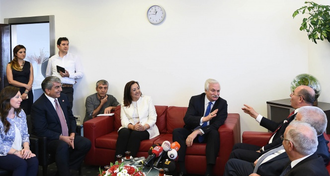 MHP-CHP bayramlaşmasında koalisyon atışması bayramlaşma,chp,MHP