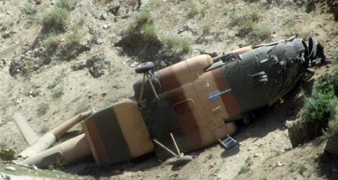 Askeri helikopter düştü: 17 asker öldü 
