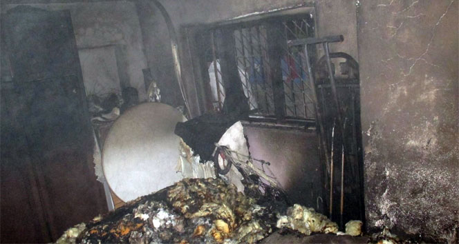 Yangnda ev kl oldu Kur'an- Kerim yanmad kahramanmara ev yangn
