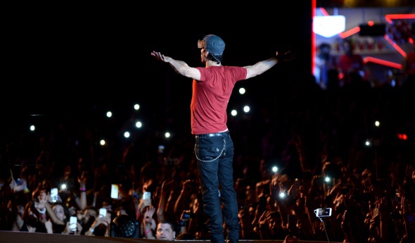 İstanbul'da, Enrique Iglesias rüzgarı!