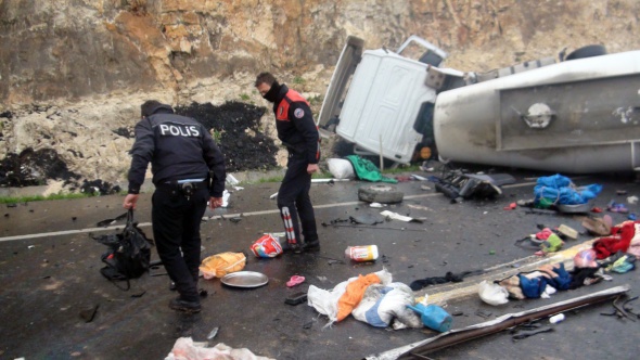 Şanlıurfa'da feci kaza: 13 ölü çok sayıda yaralı