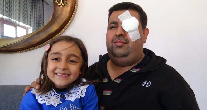 7 yaşındaki kızını ilk defa gördü&nbsp;baba,kız,kornea nakli,yaşar mantar