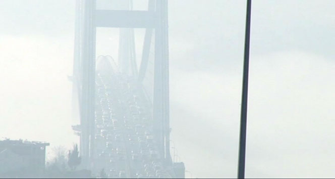 Boğaziçi Köprüsü yoğun sis nedeniyle kayboldu&nbsp;boğaziçi köprüsü,deniz ulaşımı,İDO,kabataş,Kadıköy,sis