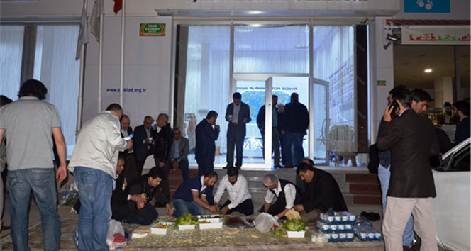 Bir yanda arama, bir yanda çiğköfte!&nbsp;Malatya,Malatya Aktif İşadamları Derneği,polis araması