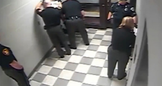 Amerikan polisi bu kez otistik bir şahsı öldürdü amerika,amerikan polisi,Ohio