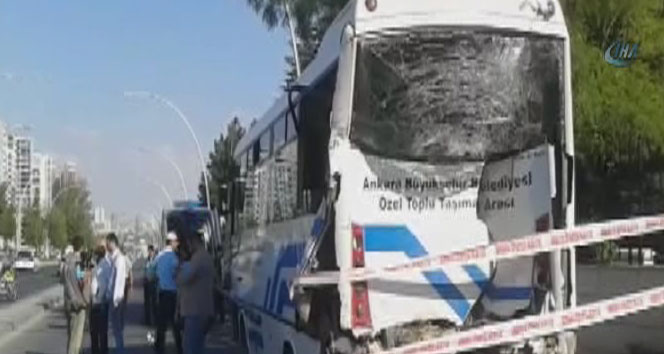 Ankarada kamyon ile özel halk otobüsü çarpıştı