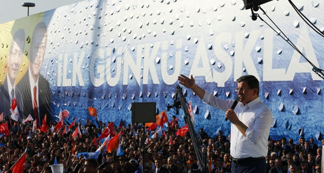 Davutoğlu: Neredeyse bir referandum bu