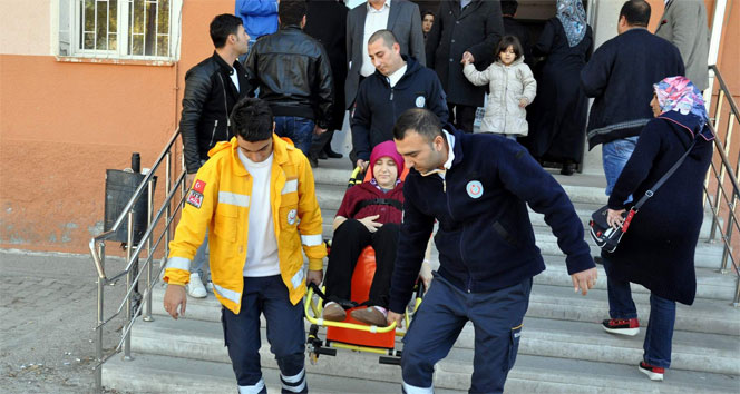 Önce bebeğini doğurdu sonra oyunu kullandı