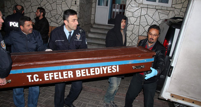 Cinnet geçiren baba ailesini katletti