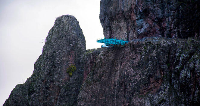 Türkiyenin en yüksek cam seyir terasında bitiyor