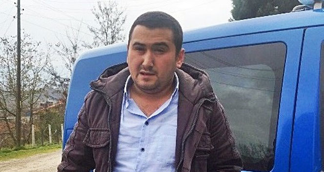 Cenazede karşılaştığı husumetlisini bıçakladı