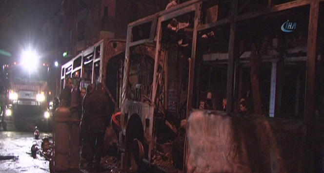 Gazi Mahallesinde otobüse molotoflu saldırı