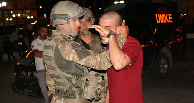 Ağrıda çatışma! 3 asker yaralı