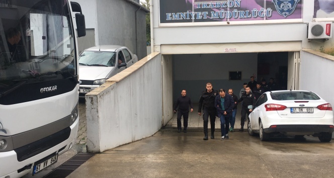 Trabzon eski Sahil Güvenlik Komutanı ile 4 asker tutuklandı