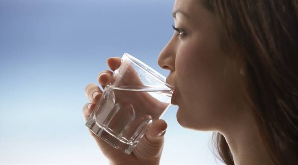 İşte su içmenin az bilinen faydaları!