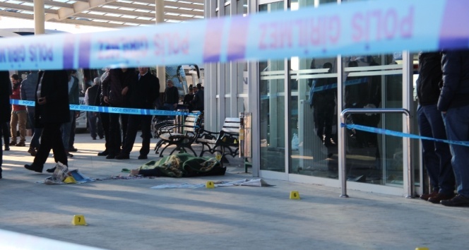 Erzurum Otogarında Kan davası cinayeti