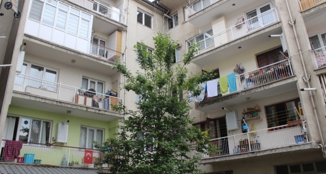 Firari FETÖ sanığı polisten kaçarken balkondan düşerek öldü