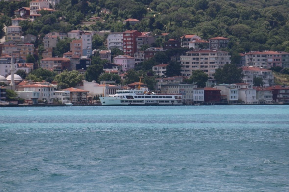 İstanbul Boğazı turkuaza büründü