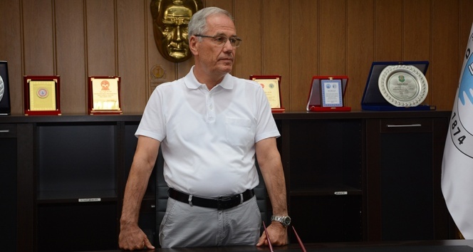 56 kişi ile birlikte MHPden istifa etti