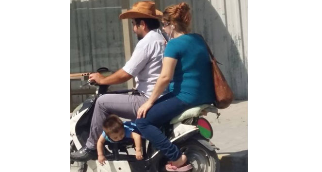 Denizlide trafikte pes dedirten görüntü