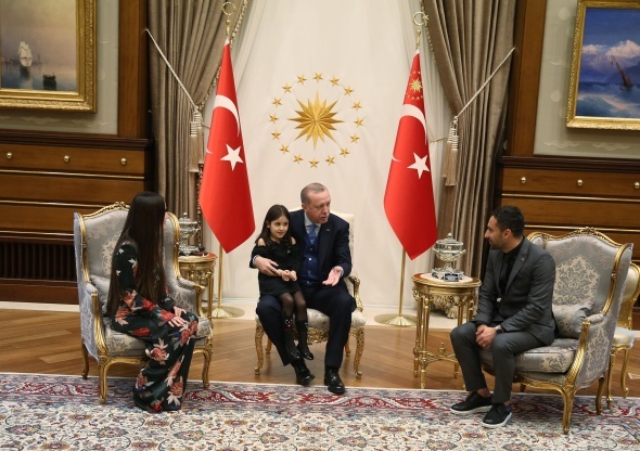 Cumhurbaşkanı Erdoğan, minik Irmak’ın gözyaşlarına kayıtsız kalmadı