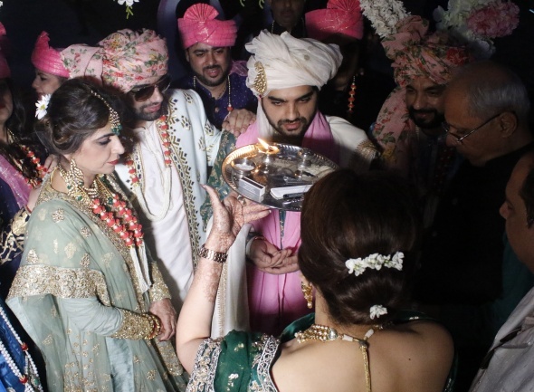 Antalya'da 1 milyon dolarlık Hint düğünü