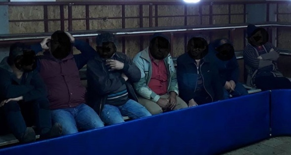 AkÄ±l almaz olay! 20 erkek iÃ§in Ã¶zel platform kurup...