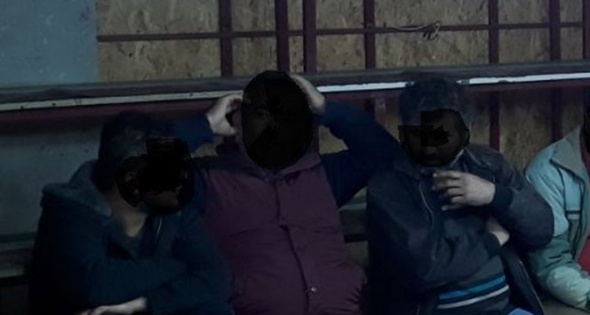 AkÄ±l almaz olay! 20 erkek iÃ§in Ã¶zel platform kurup...