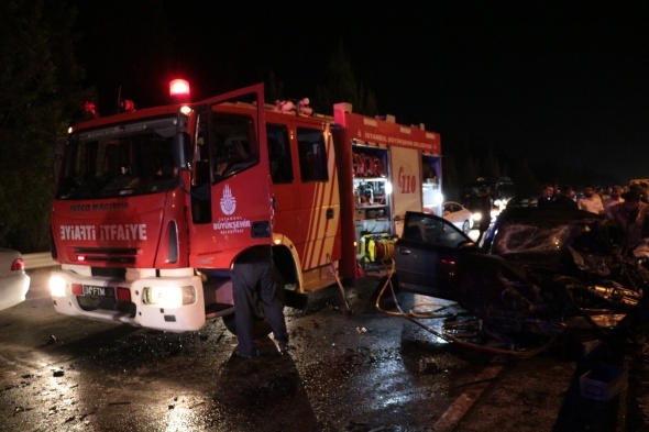 Gece yarÄ±sÄ± dehÅete dÃ¼ÅÃ¼ren kaza