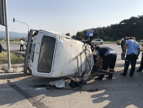 Otomobil ile cip Ã§arpÄ±ÅtÄ±: 1 Ã¶lÃ¼, 4 yaralÄ±