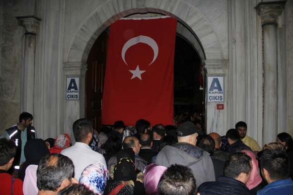 TÃ¼m yurtta Berat Kandili coÅkusu