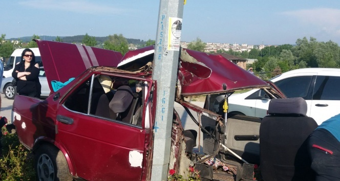 DireÄe Ã§arpan otomobil ikiye bÃ¶lÃ¼ndÃ¼: 1 yaralÄ±