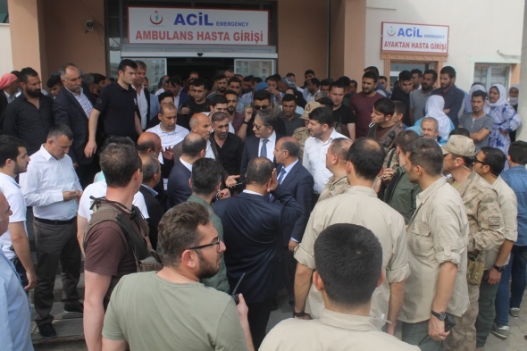 Piknikteki Ã¶Ärencilere yÄ±ldÄ±rÄ±m Ã§arptÄ±: 12 yaralÄ±