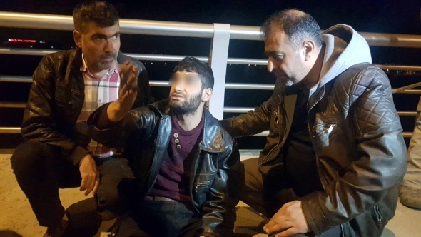 KÃ¶prÃ¼de intihara kalkÄ±ÅtÄ±, Emniyet MÃ¼dÃ¼rÃ¼ vazgeÃ§irdi
