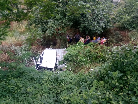 ÃskÃ¼darâda feci olay! Sesi duyup Ã§Ä±ktÄ±lar, gÃ¶rdÃ¼kleri manzara...