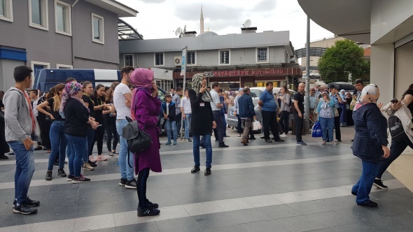 AVM'de bÃ¼yÃ¼k panik! Herkes bir anda...