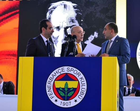 FenerbahÃ§e'de ayrÄ±lÄ±k! Resmen aÃ§Ä±klandÄ±...