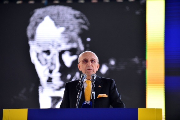 FenerbahÃ§e'de ayrÄ±lÄ±k! Resmen aÃ§Ä±klandÄ±...