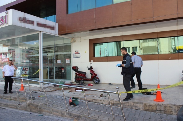 O an cep telefonunun kamerasÄ±nÄ± aÃ§tÄ± ve... Havada korkunÃ§ Ã¶lÃ¼m!