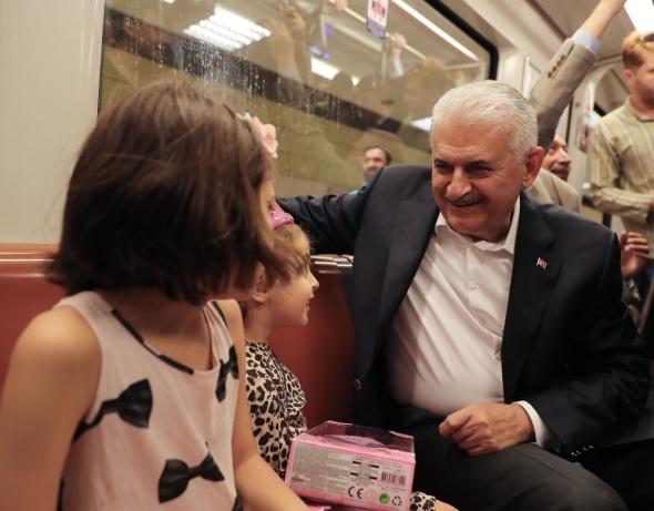 BaÅbakan YÄ±ldÄ±rÄ±m'dan vatandaÅlara pazar sÃ¼rprizi