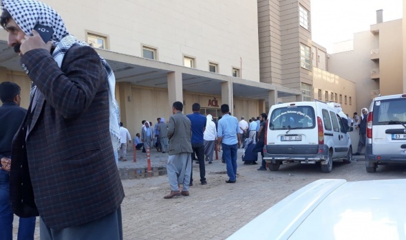 ÅanlÄ±urfa'da otomobiller Ã§arpÄ±ÅtÄ±! ÃlÃ¼ler ve yaralÄ±lar var