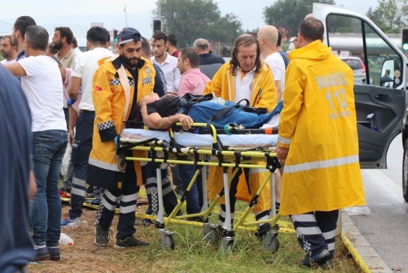 Yolcu otobÃ¼sÃ¼ devrildi! ÃlÃ¼ ve Ã§ok sayÄ±da yaralÄ± var