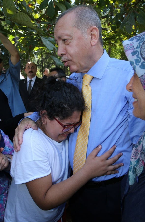 CumhurbaÅkanÄ± ErdoÄanâa ÃamlÄ±ca korusunda sevgi seli