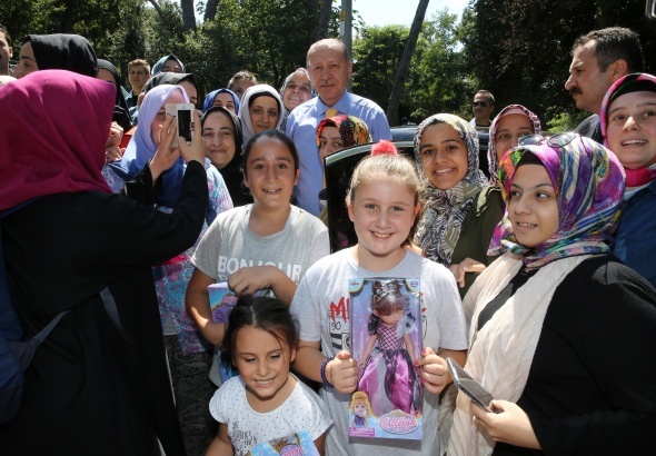CumhurbaÅkanÄ± ErdoÄanâa ÃamlÄ±ca korusunda sevgi seli