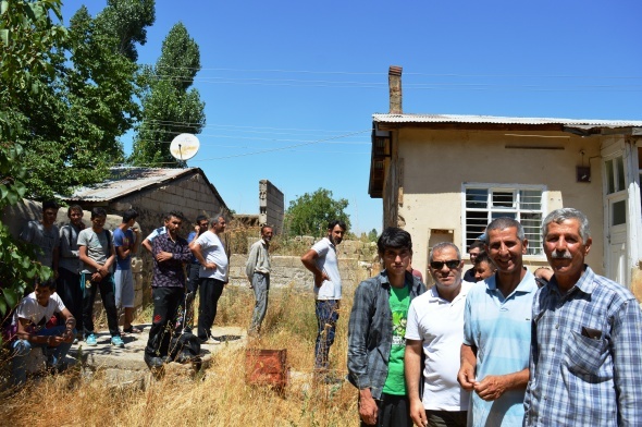 Mahalle sakinleri gÃ¶rdÃ¼kleri manzara karÅÄ±sÄ±nda dondu kaldÄ±!