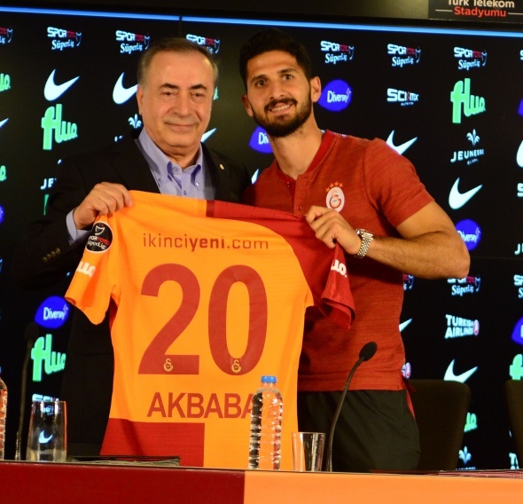 Galatasaray'da imzalar atÄ±ldÄ±!