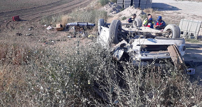 KÄ±rÅehirde otomobil Åarampole devrildi: 1 Ã¶lÃ¼, 3 yaralÄ±