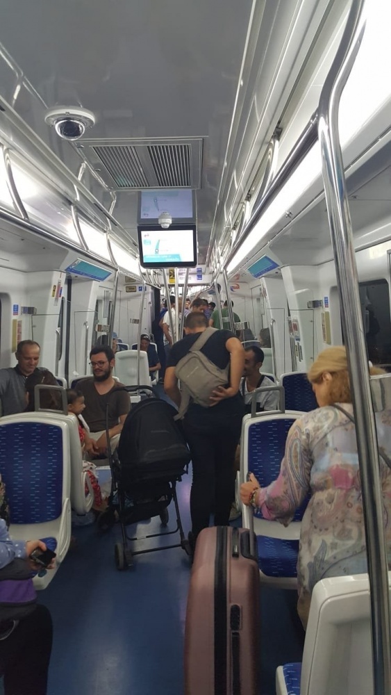Tren raydan Ã§Ä±ktÄ±, faciadan dÃ¶nÃ¼ldÃ¼!