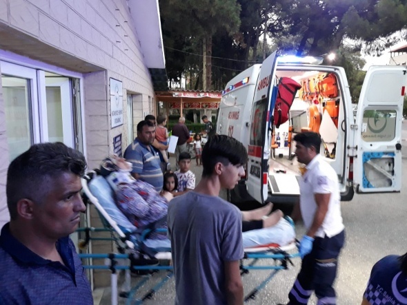 Ters dÃ¶nen araÃ§tan saÄ Ã§Ä±ktÄ±lar!
