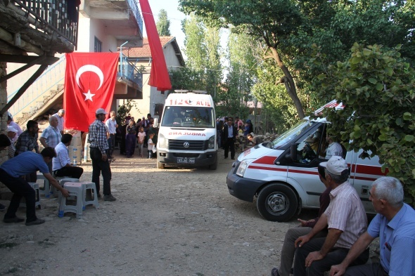 Åehidimizin ismi ve memleketi belli oldu! Åehit Piyade Er Osman KaraÄlÄ±